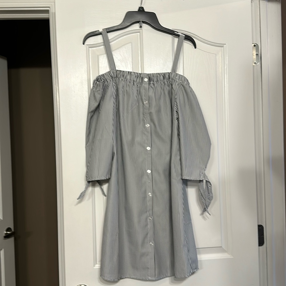 Brand new with tags, black and white stripe extra large off the shoulder dress